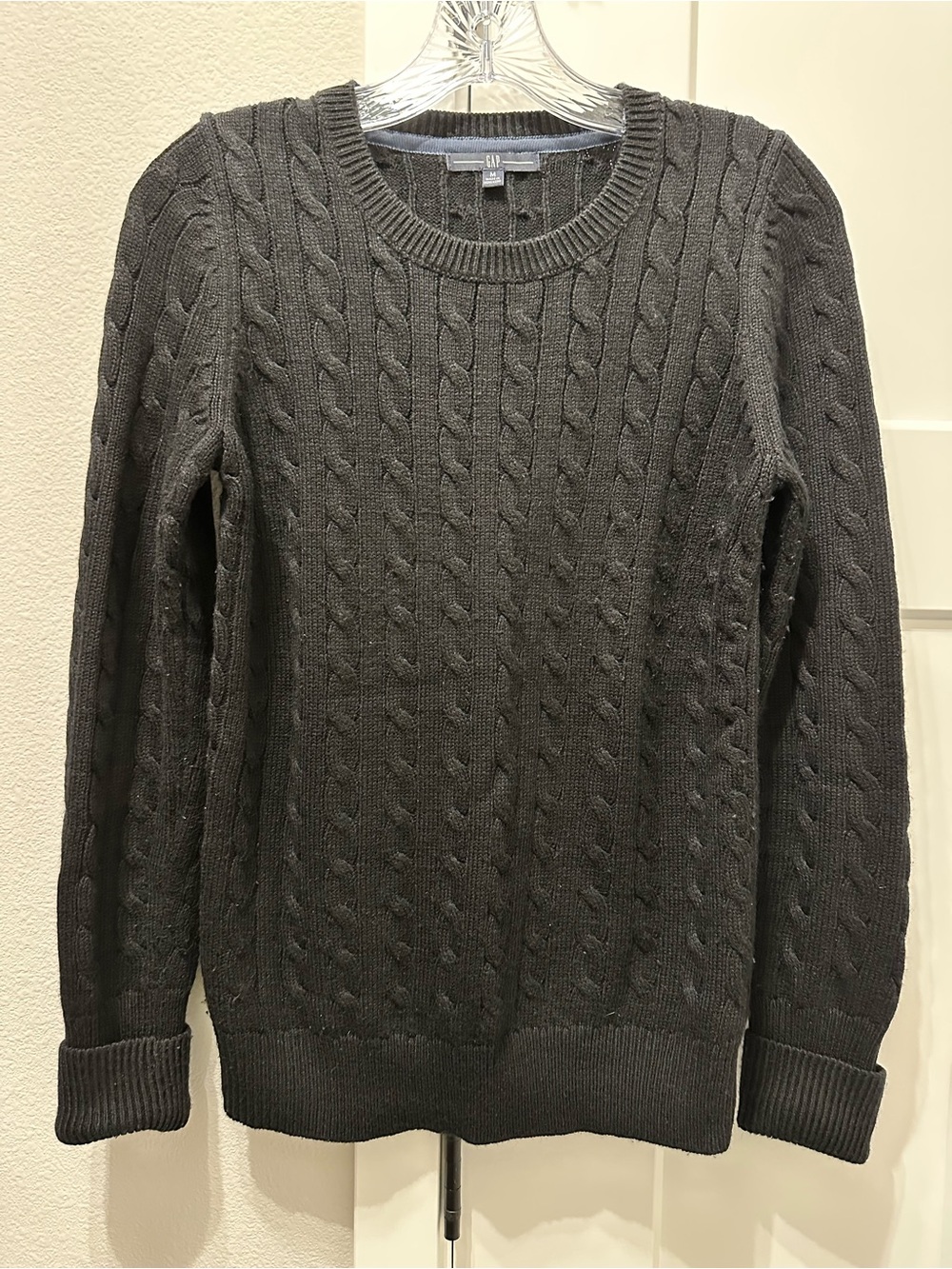 GAP Cable Knit Crewneck Sweater - Black size M